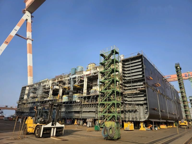 Photo Cedar LNG module