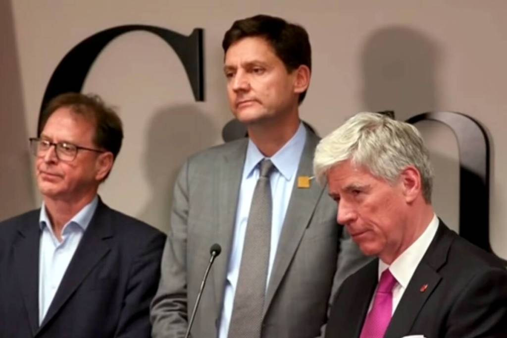Photo: Three politicians 